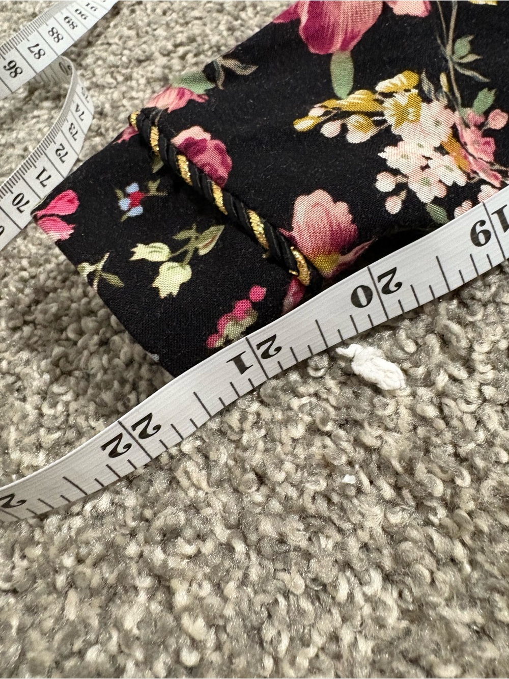 Vintage Floral Quilted Bomber Jacket Black Pink Floral Size Medium - Picture 12 of 12